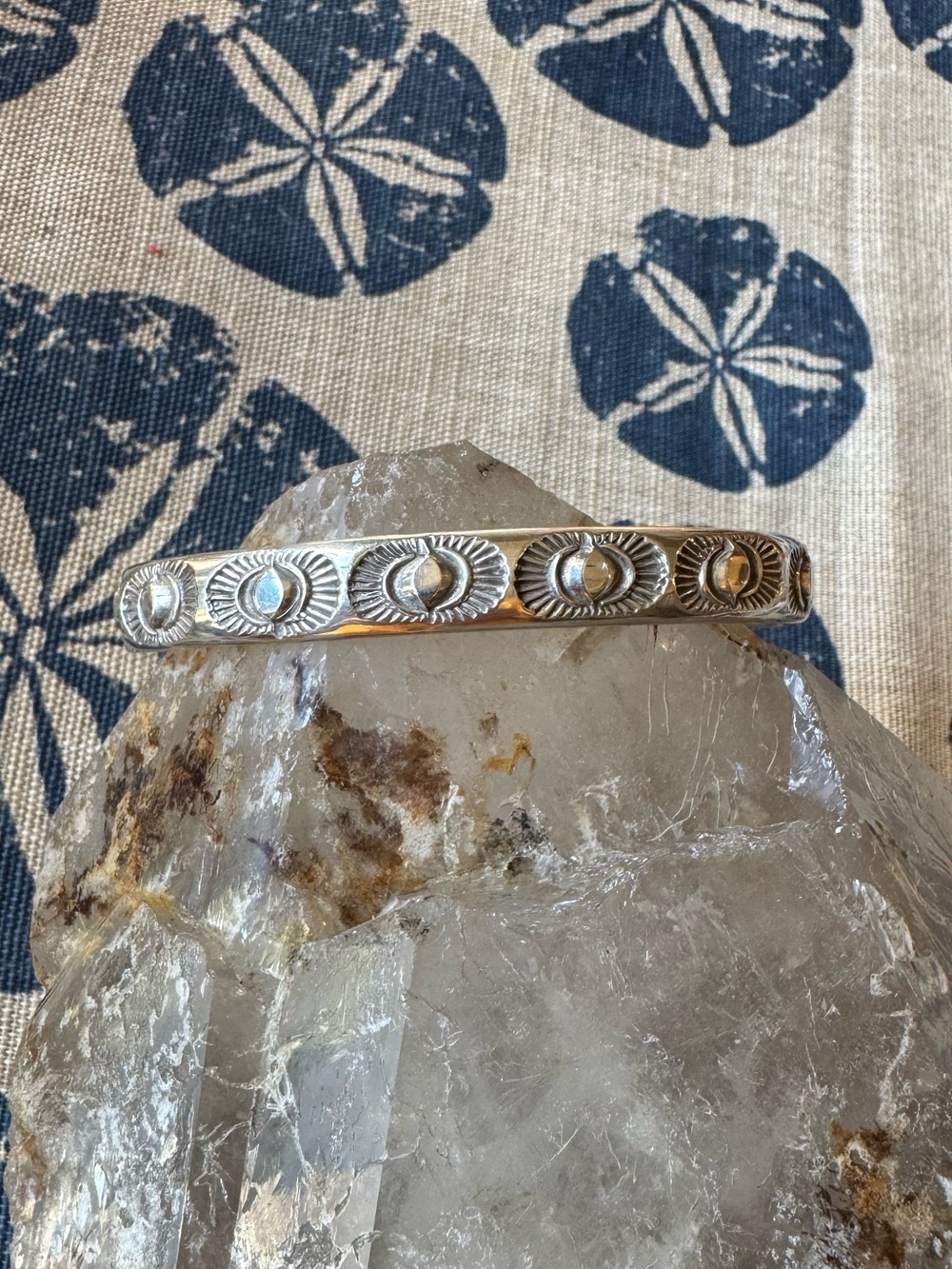 Trade 🌞 Numi Olive Heavyweight Hand Stamped Eye Cuff Bracelet M/L - Picture 15 of 16